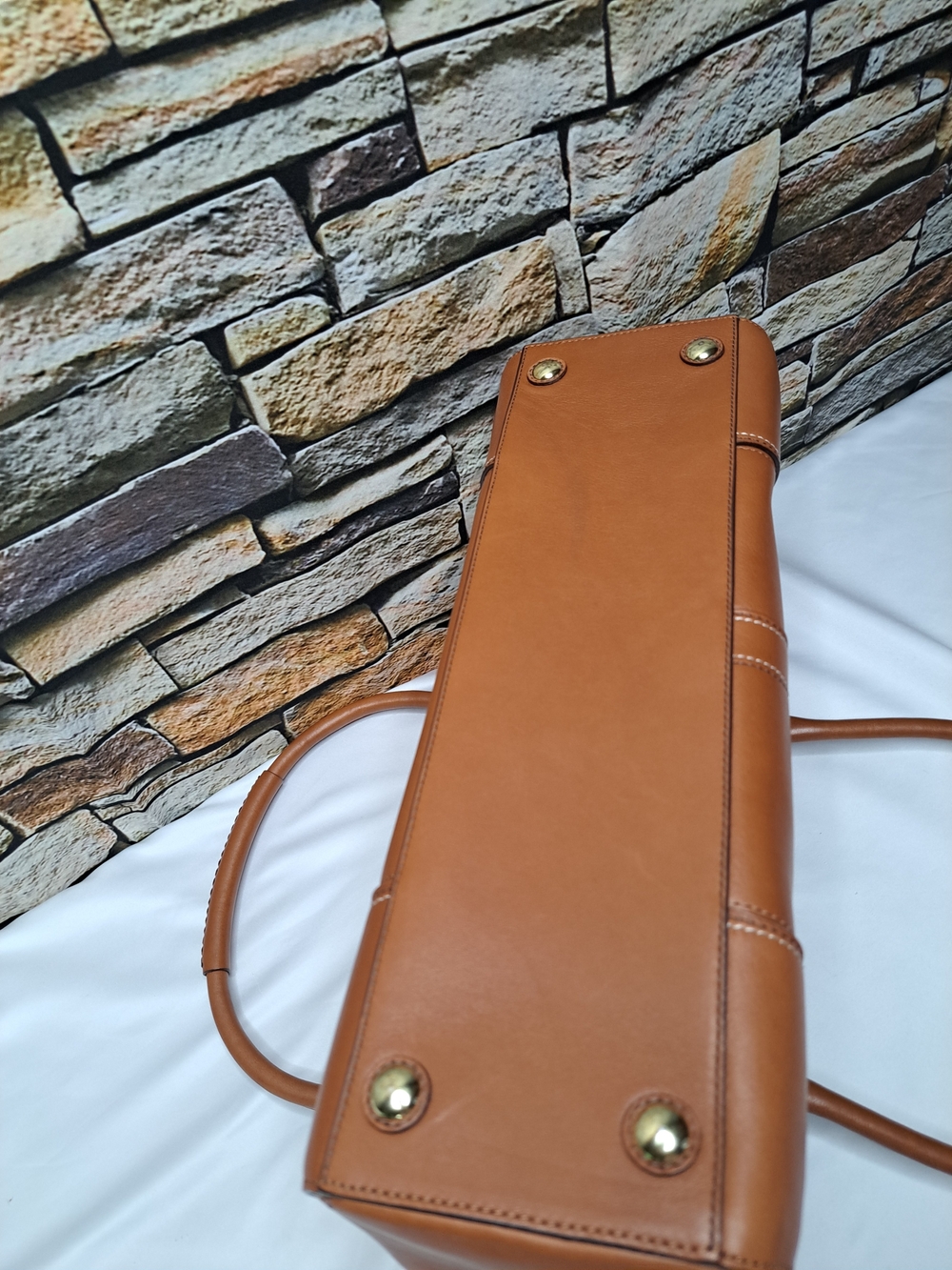 COACH 'HAMPTONS' CARRYALL TURNLOCK SATCHEL GLOVE-TANNED LEATHER, w/DUST BAG - Picture 15 of 16